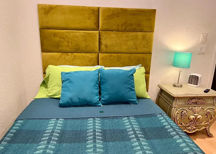 The Scandinavian Contemporary Blauw